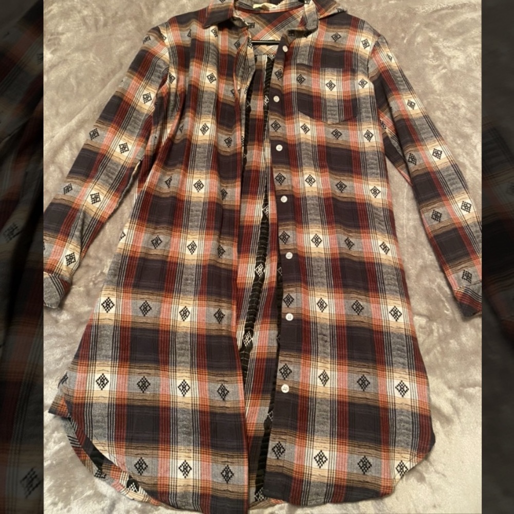 Printed cardigan, length is long - very cute